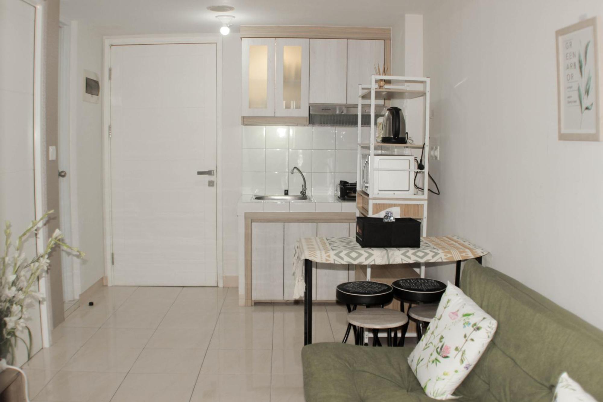 Minimalist And Comfort 2br At Springlake Summarecon By Travelio Apartemen *