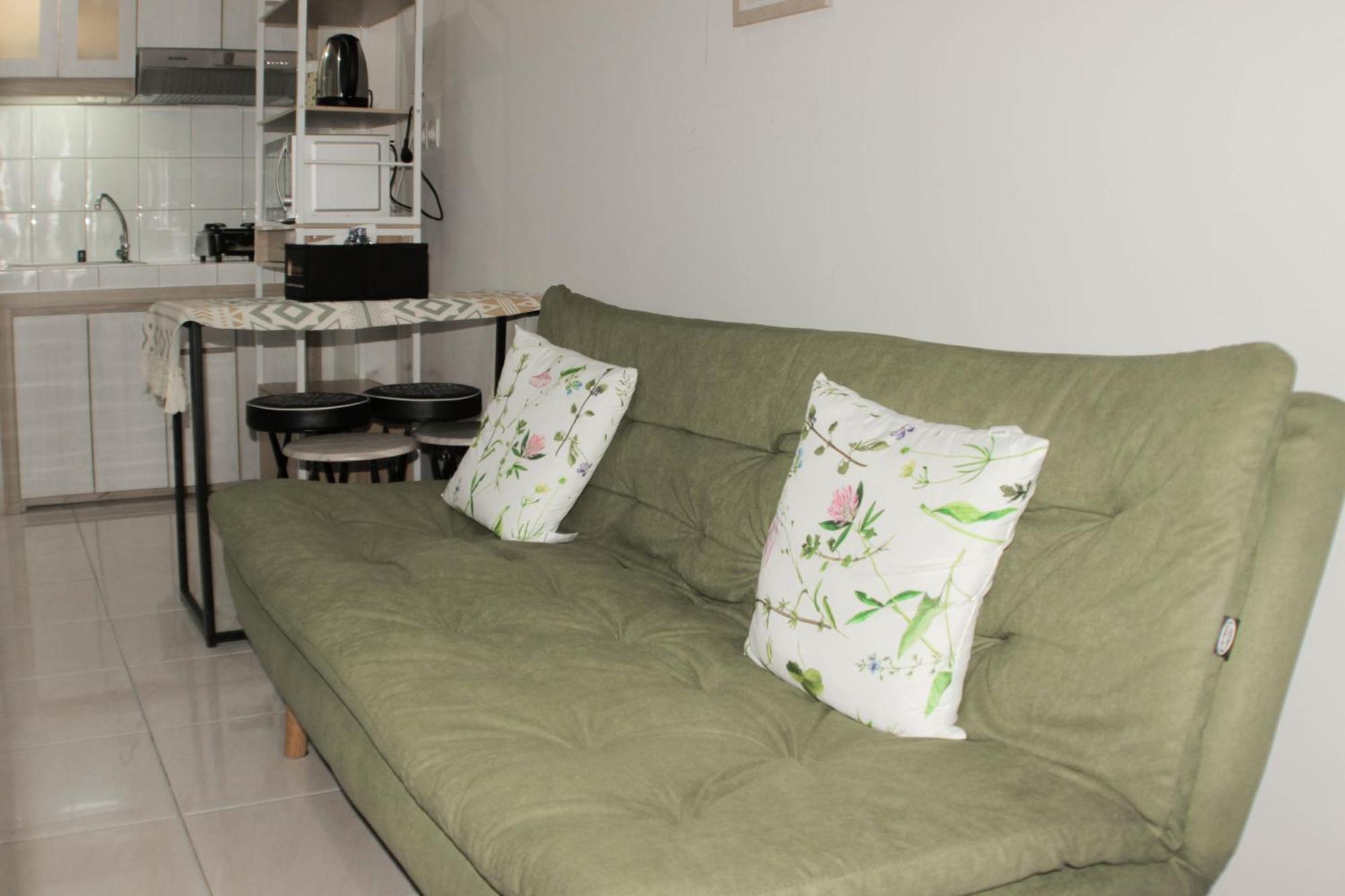 Apartemen Minimalist And Comfort 2br At Springlake Summarecon By Travelio Bekasi